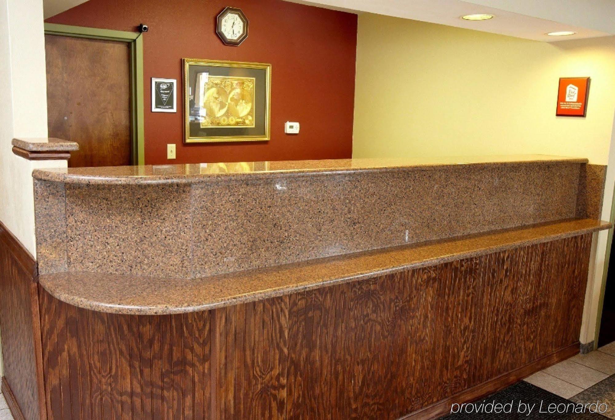 Red Roof Inn Denver מראה חיצוני תמונה